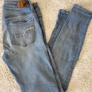 American Eagle Light Wash Jeans